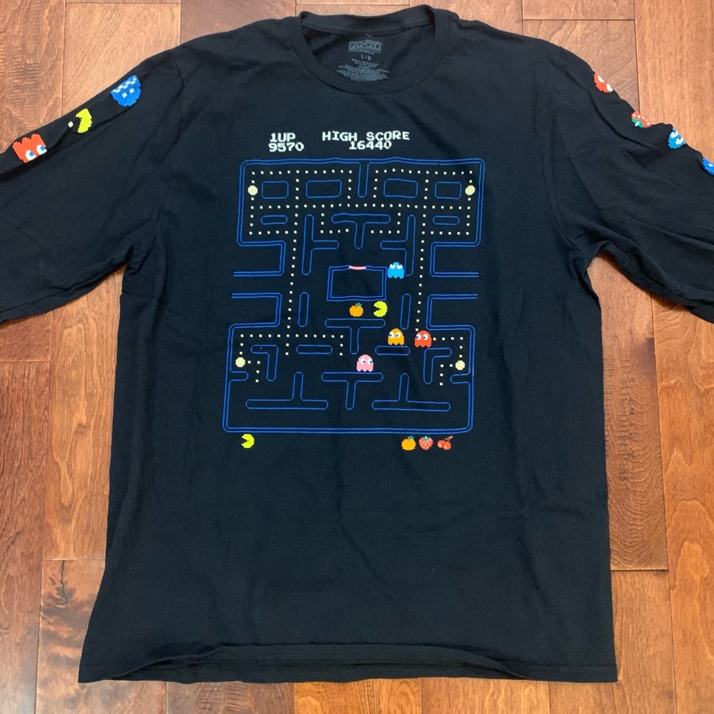 Men’s Pac-Man tee